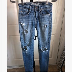 2 pairs American Eagle Jeans ✨